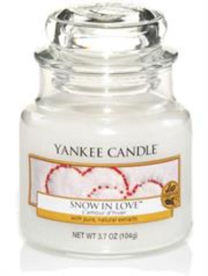 Picture of Yankee Candle Snow In Love Small Jar Retail Box No warranty